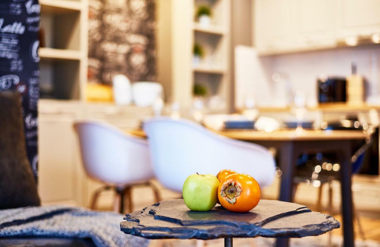Stylish And High-End Designer Apartments In City Center Sofia Eksteriør bilde