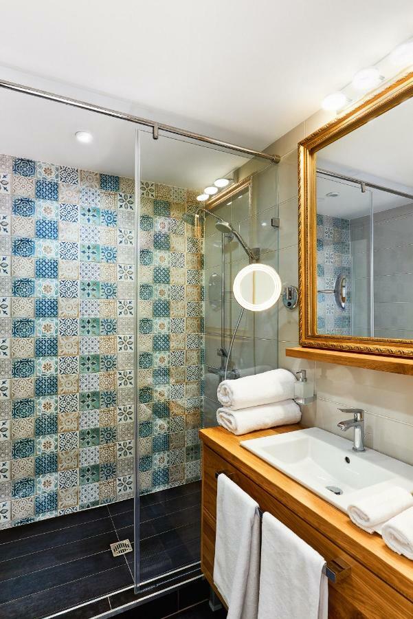 Stylish And High-End Designer Apartments In City Center Sofia Eksteriør bilde